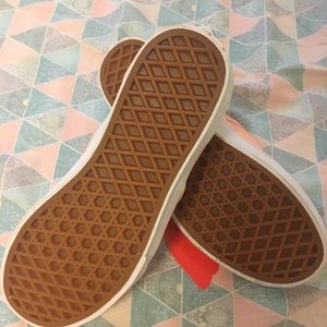 Vans slip on peach classics